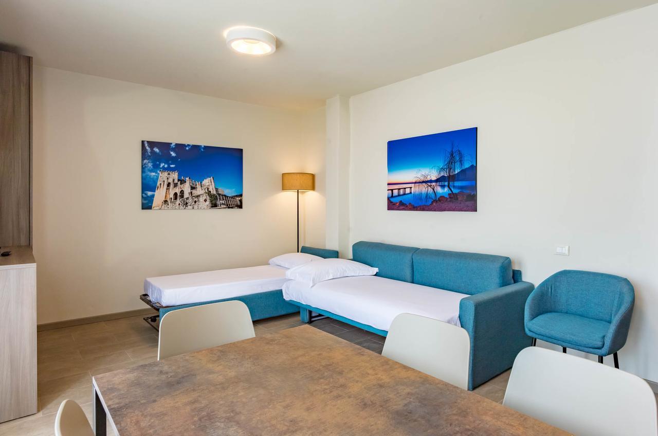 Le Torri Del Garda Familyspa Resort Торрі-дель-Бенако Номер фото