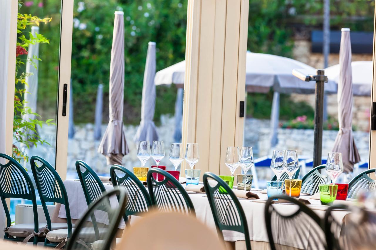 Le Torri Del Garda Familyspa Resort Торрі-дель-Бенако Екстер'єр фото