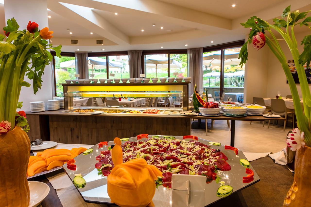 Le Torri Del Garda Familyspa Resort Торрі-дель-Бенако Екстер'єр фото