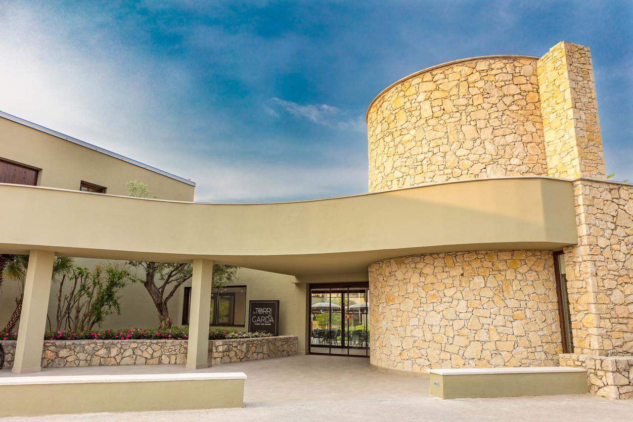 Le Torri Del Garda Familyspa Resort Торрі-дель-Бенако Екстер'єр фото